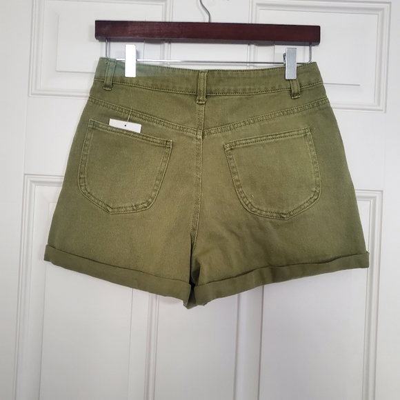 NWT Forever 21 Green Short - Picture 3 of 5
